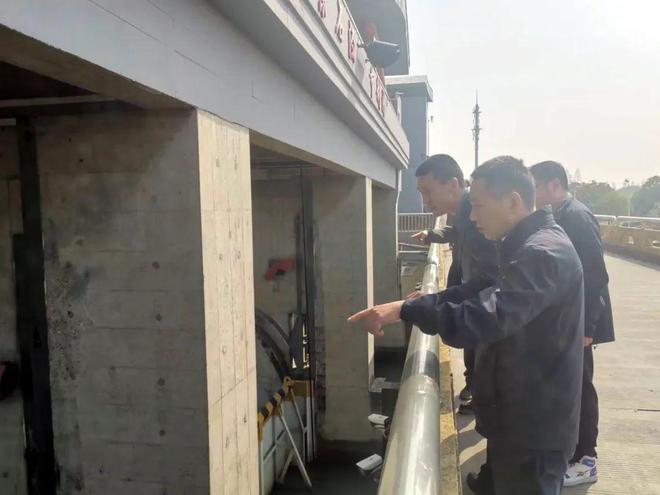 防汛备汛工作松江区水务局开展水泵闸汛前专项检查(图2)