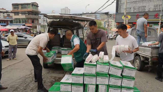 汉阴县水利局:发放160台套水泵让农田喝上“解渴水”(图2)