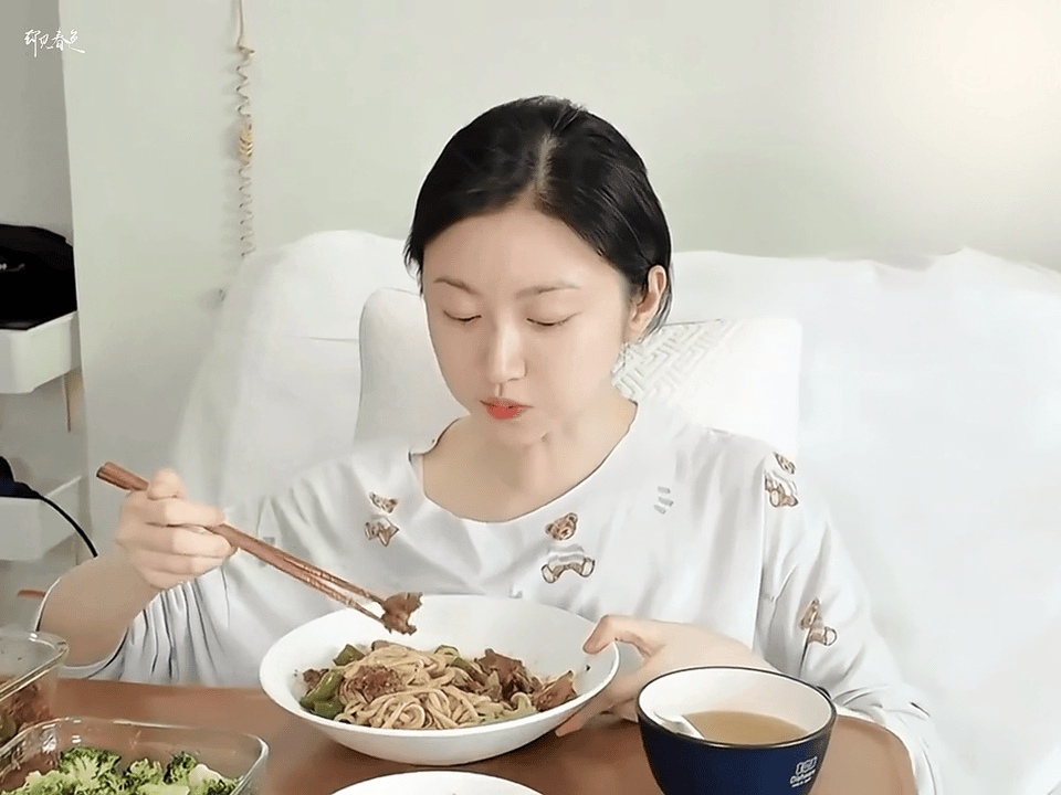景甜承认住院动手术素颜自述手术过程非常疼需要长期康复训练(图15)