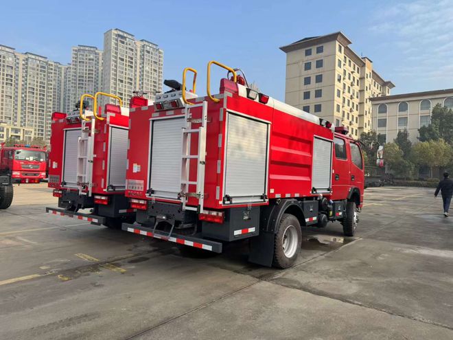 森林(草原)火灾扑救特种车辆-中小型水罐消防车(图3)