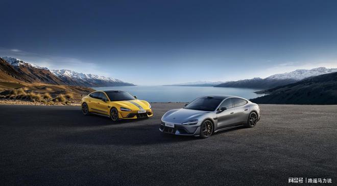 自信驾驭强大小米SU7Ultra正式发布售价5299万元(图1)