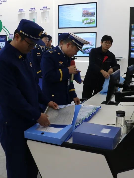 无锡消防召开第四季度灭火救援工作会议暨冬春差异化练兵工作部署会(图1)