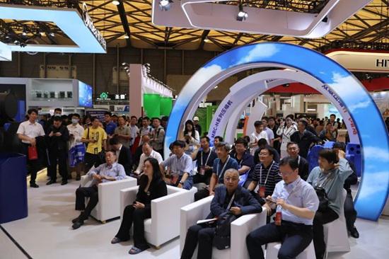 直击现场鑫磊1100RT磁悬浮冷水机组发布会以冷赋能零碳未来!(图1)
