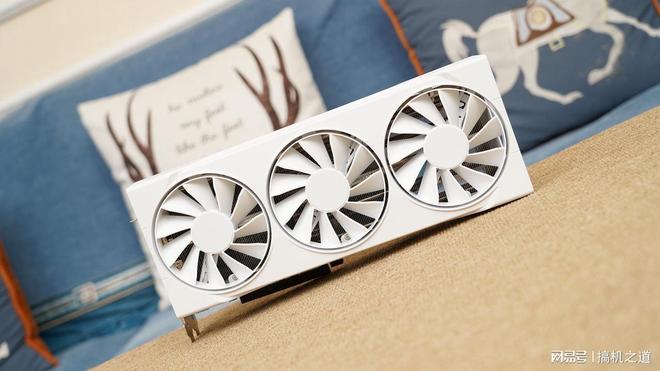 新一代GRE有多能打？AMDRX9070GRE首发评测装机分享(图1)