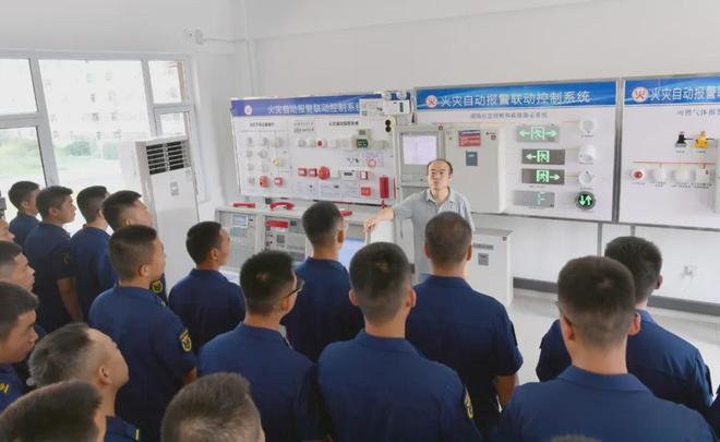长治消防组织期满消防员开展防火业务和设施操作培训(图3)