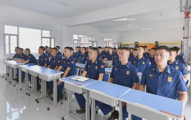 长治消防组织期满消防员开展防火业务和设施操作培训(图5)