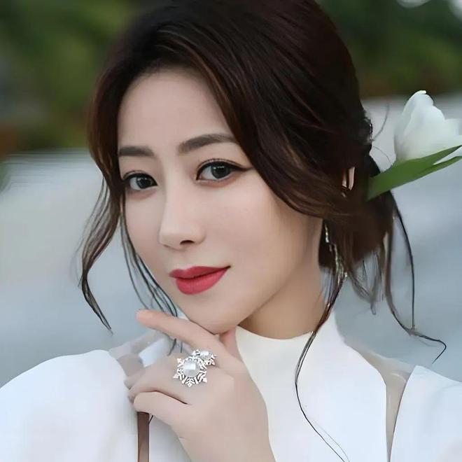 “艳照门”19年后她再度翻红被婆家宠成公主网友：她值得！(图11)