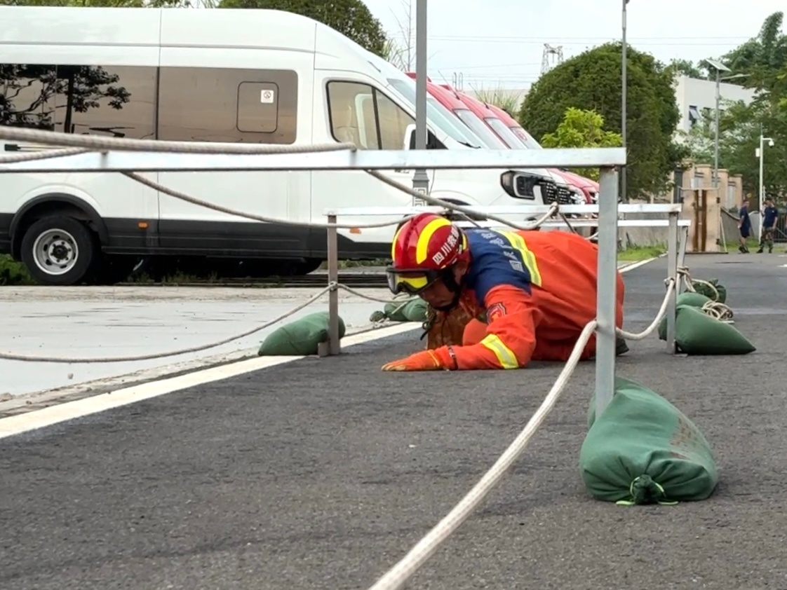 新职业面对面︱矿山应急救援员：严训不懈怠唯盼众人安(图1)