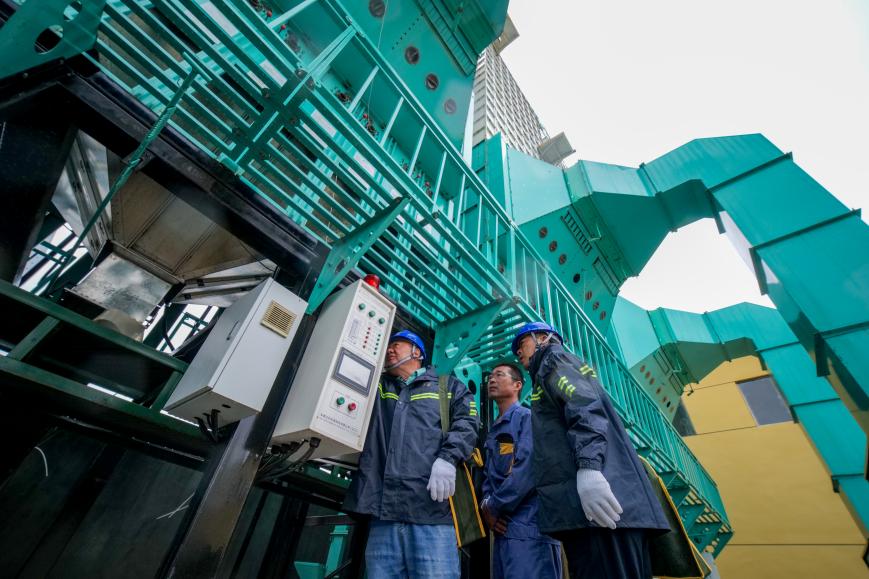 滿格電力助力秋糧搶收(图2)