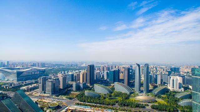 决胜“十四五”奋进写答卷｜加速向“绿色”迈进1-5月成都市规上工业单位增加值能耗同比下降8%(图1)