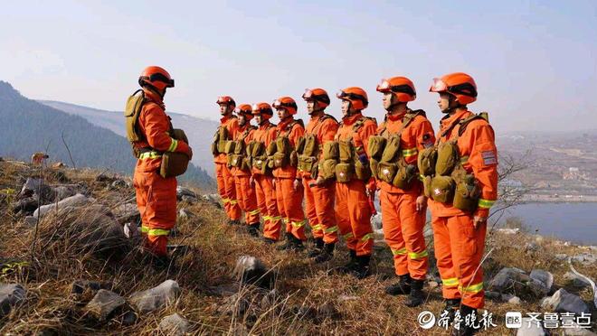 聚焦实战国家消防救援局山东机动队伍开展专项训练(图1)