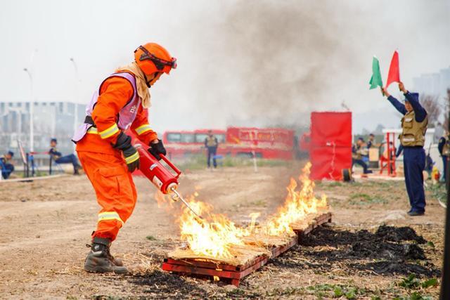 沙场点兵！华中区域应急救援技能竞赛燃情开赛(图2)