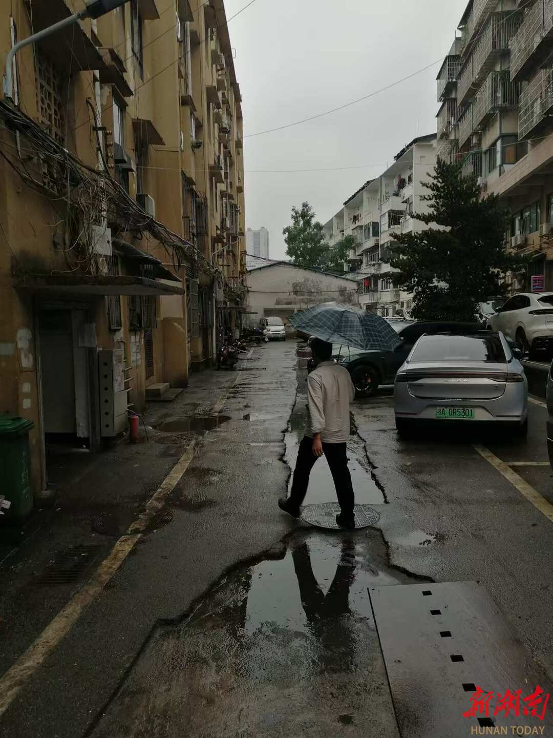 从“雨天愁”到“安心住”南湖社区“排空”居民烦心事(图1)