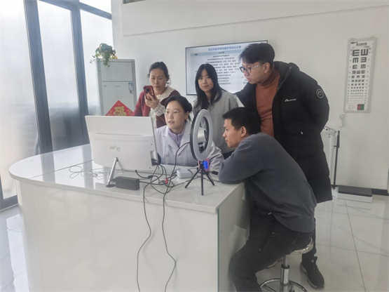 资本逐利浪潮中的情怀坚守:知医邦“反商业化”推动中医药现代化(图2)