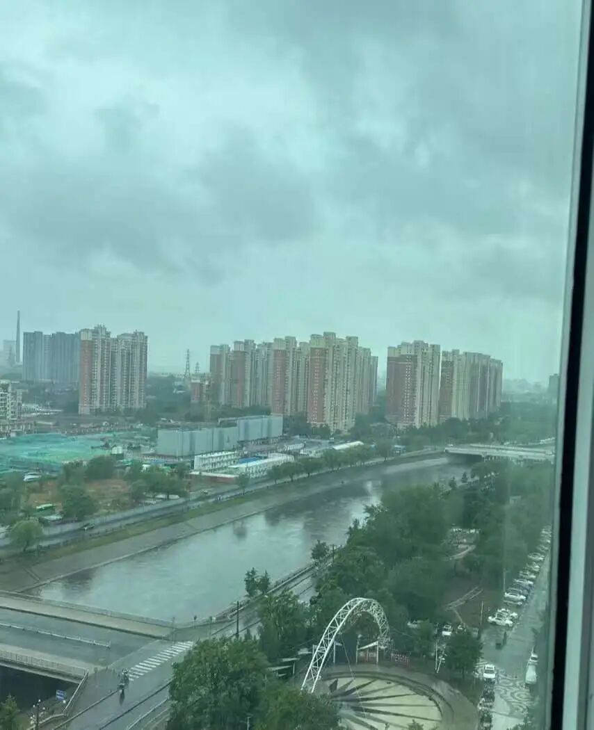 住在云端困在深谷:买超高楼层的业主进退两难(图2)