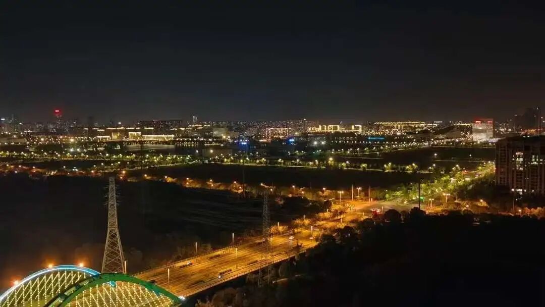 住在云端困在深谷:买超高楼层的业主进退两难(图8)